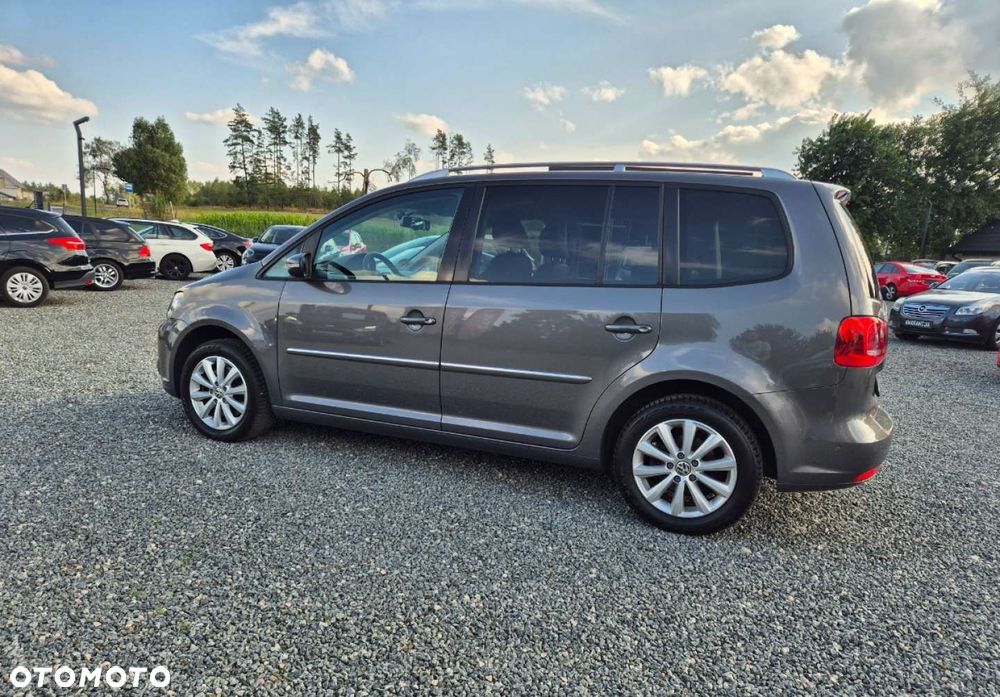 Volkswagen Touran - 35