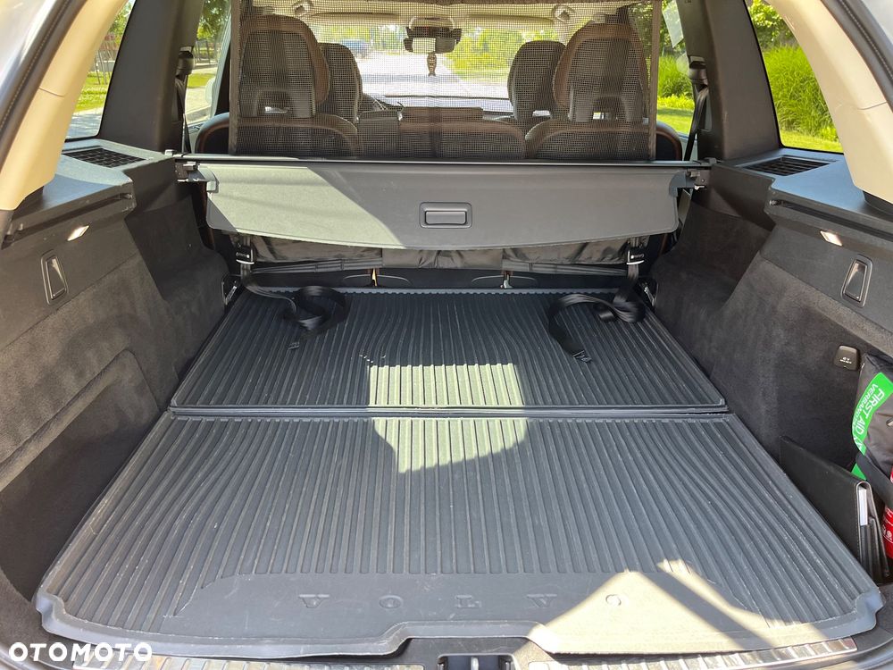 Volvo XC 90 D5 SCR AWD Inscription - 8
