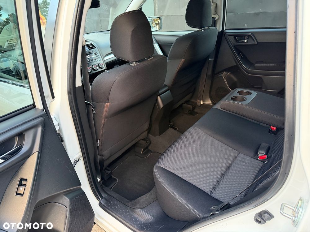 Subaru Forester 2.0i Platinum Lineartronic EU6 - 10