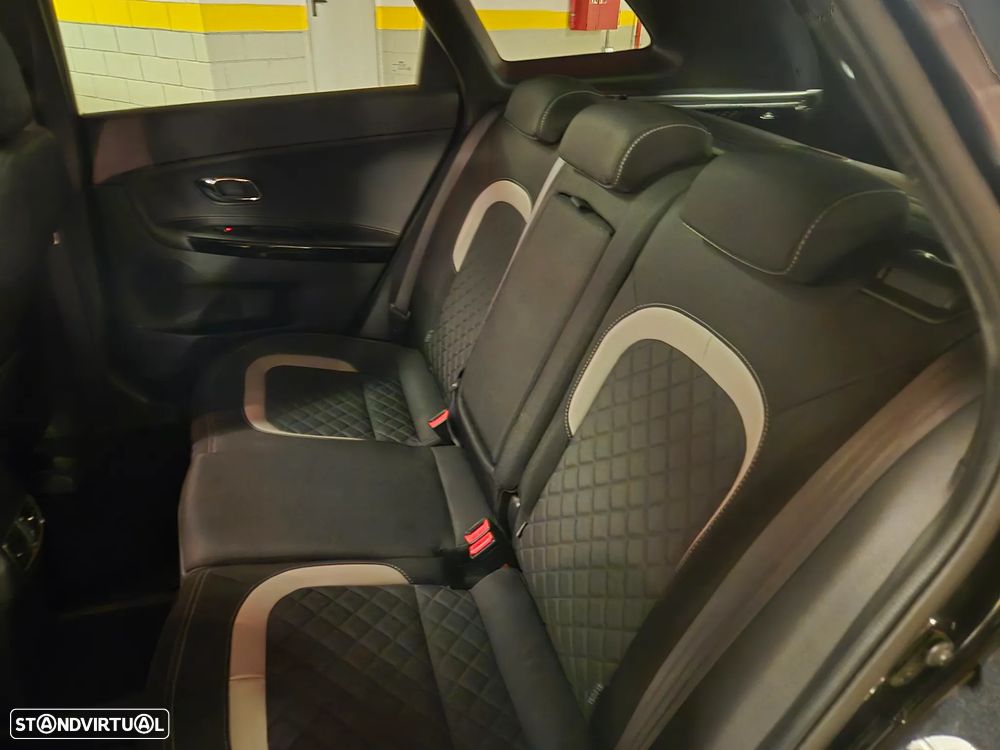 Kia Ceed SW 1.6 CRDi GT Line - 30