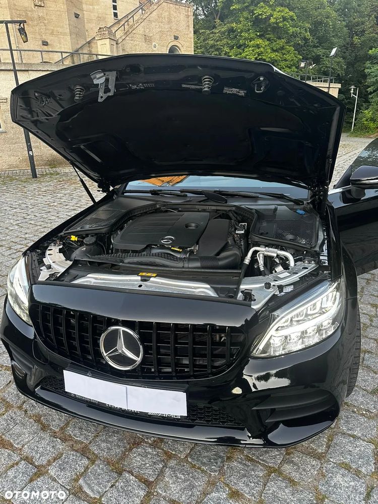 Mercedes-Benz Klasa C 300 4MATIC 9G-TRONIC - 30