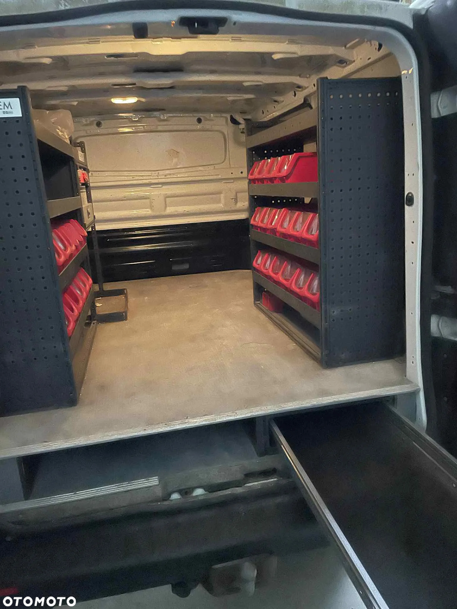 Opel Vivaro - 9