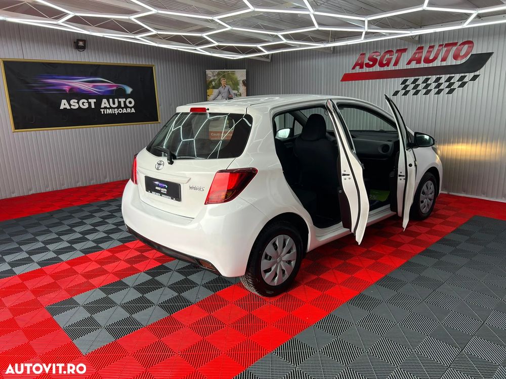 Toyota Yaris 1.0 VVT-i - 18