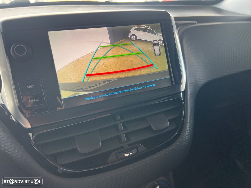 Peugeot 208 1.2 PureTech Style - 6