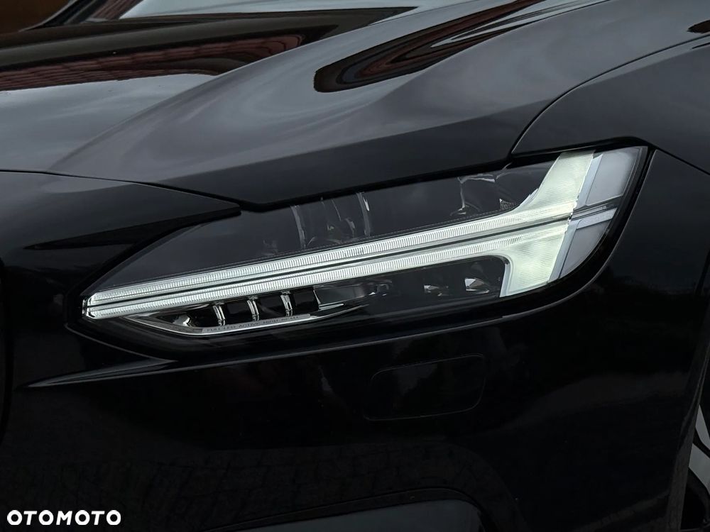 Volvo V90 B4 D Plus Dark - 38