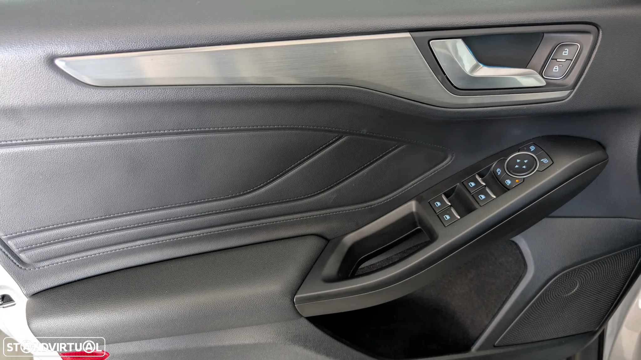 Ford Focus 1.5 TDCi EcoBlue Titanium - 14
