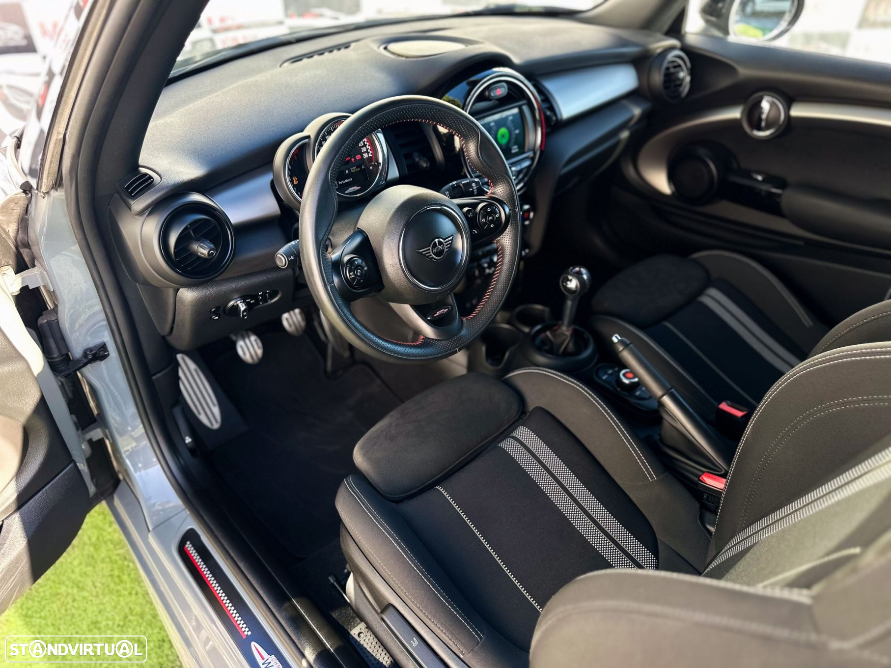 MINI 3 Portas John Cooper Works - 27