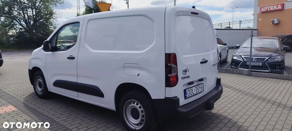 Toyota Pro Ace - 4