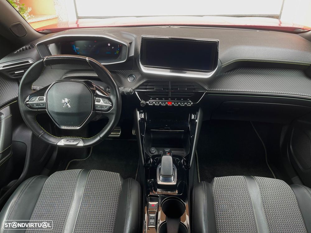Peugeot e-2008 GT Pack - 16