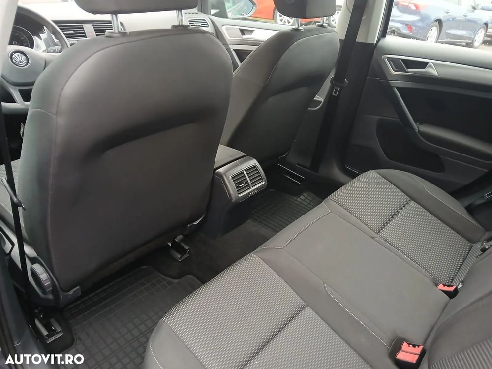 Volkswagen Golf 1.0 TSI Comfortline - 5