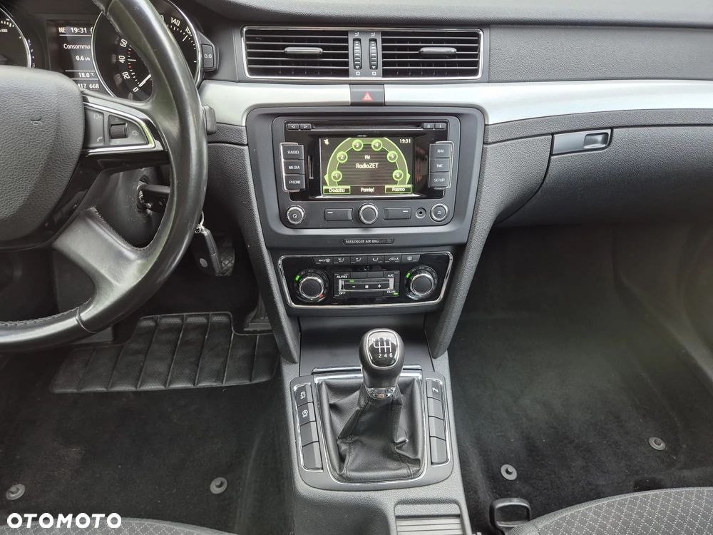 Skoda Superb 1.6 TDI Green tec Ambition - 15