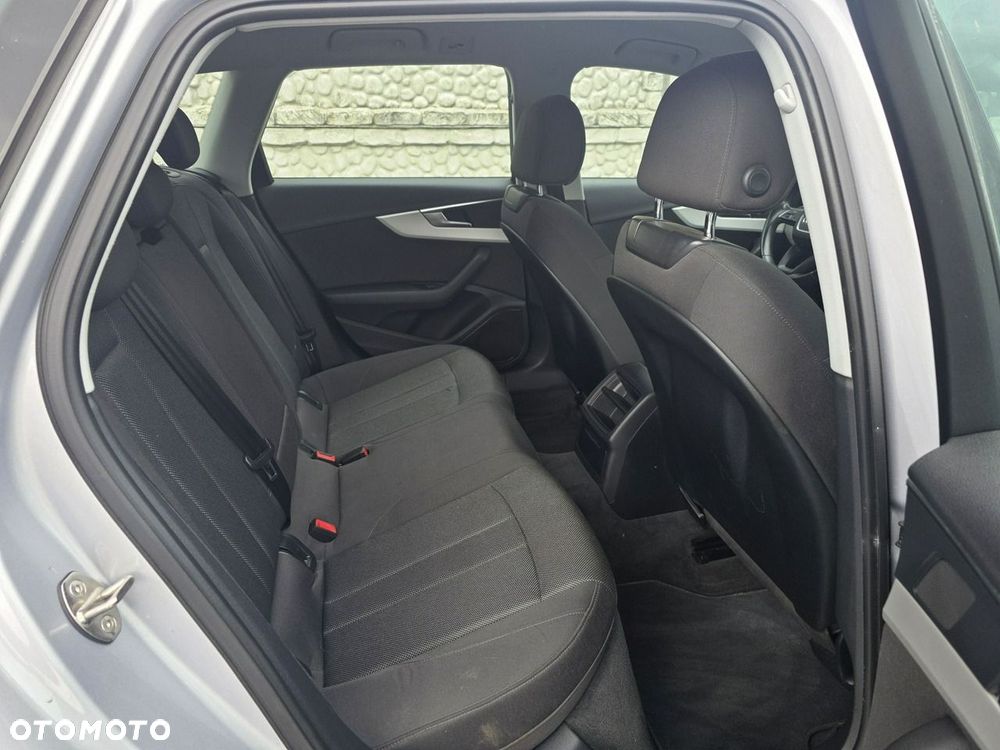 Audi A4 Avant 2.0 TDI - 25