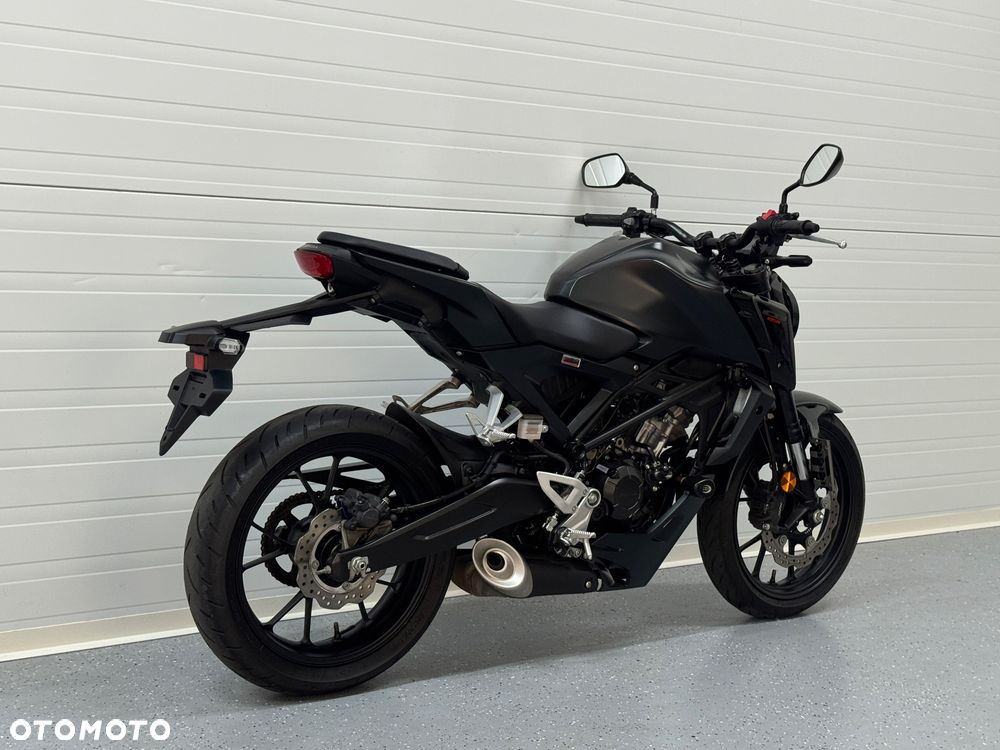 Honda CB - 3