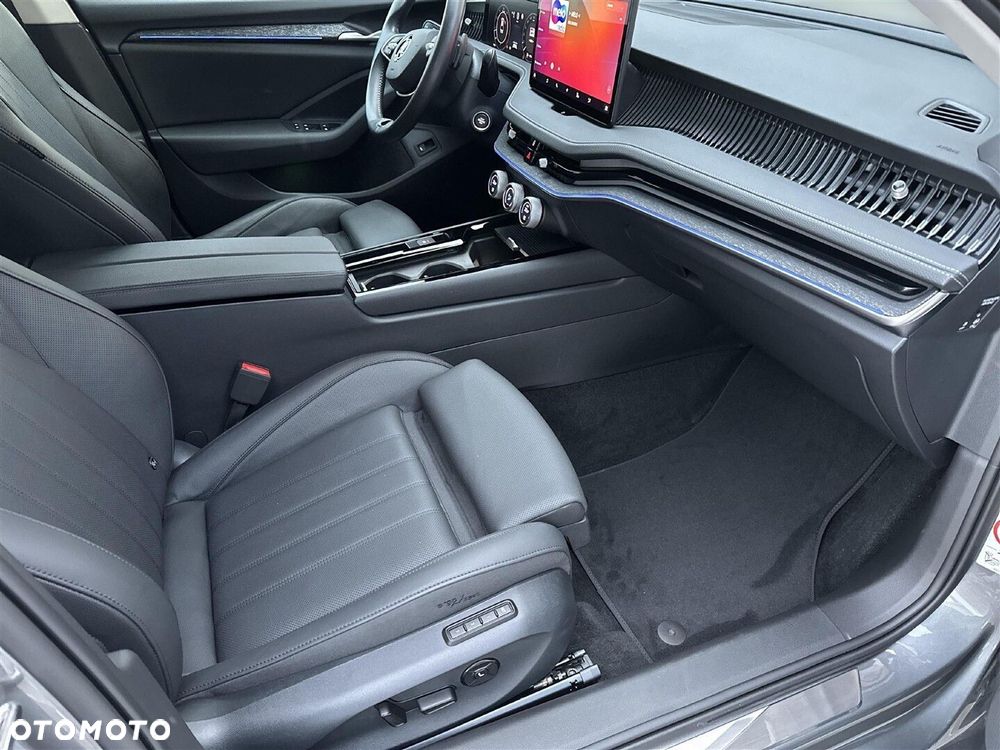 Skoda Superb 2.0 TDI SCR Selection DSG - 8