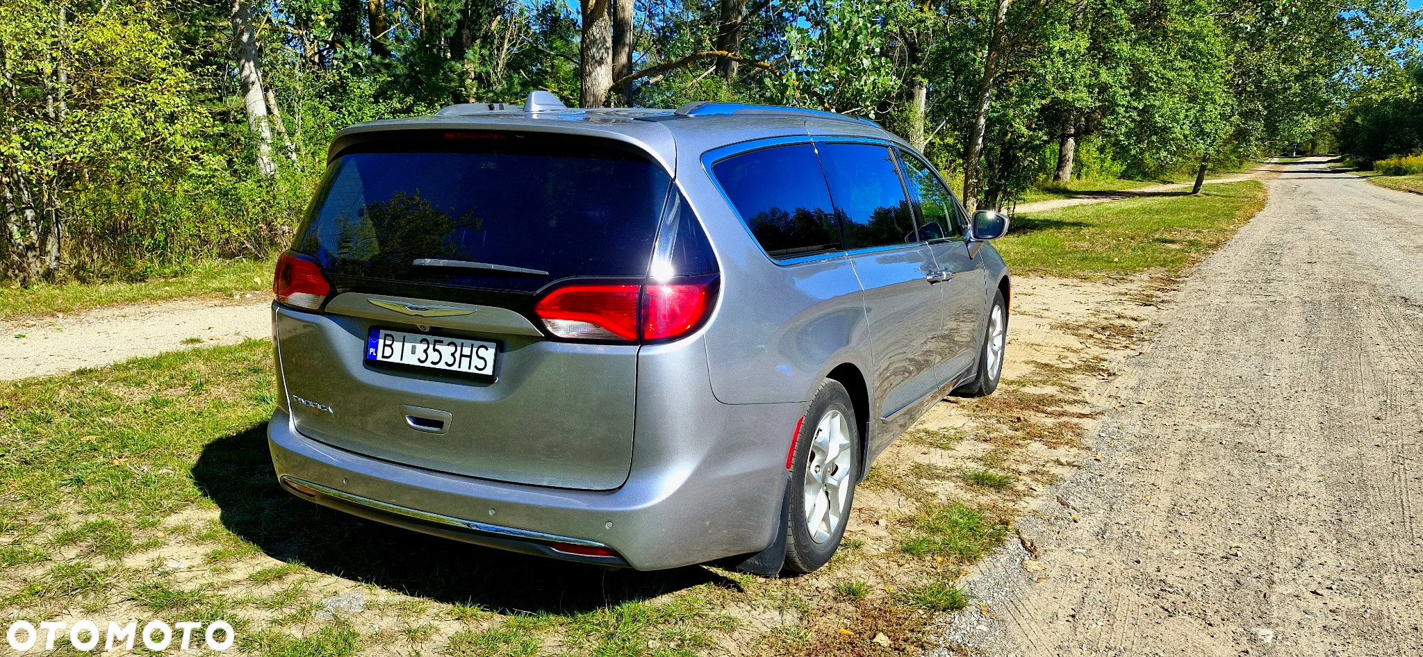 Chrysler Pacifica - 4