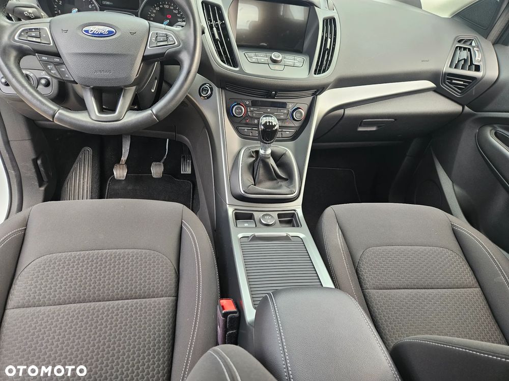 Ford Kuga 1.5 EcoBoost 2x4 Business Edition - 18