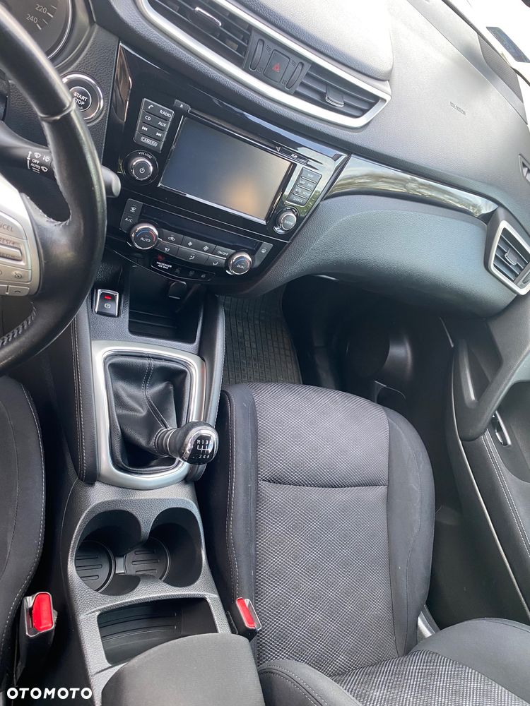 Nissan Qashqai 1.6 DIG-T N-Connecta - 18