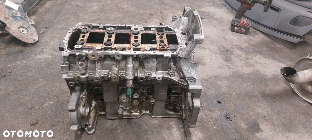 BLOK SILNIKA PEUGEOT 308 I 1.4 VTI MBGU30 - 6