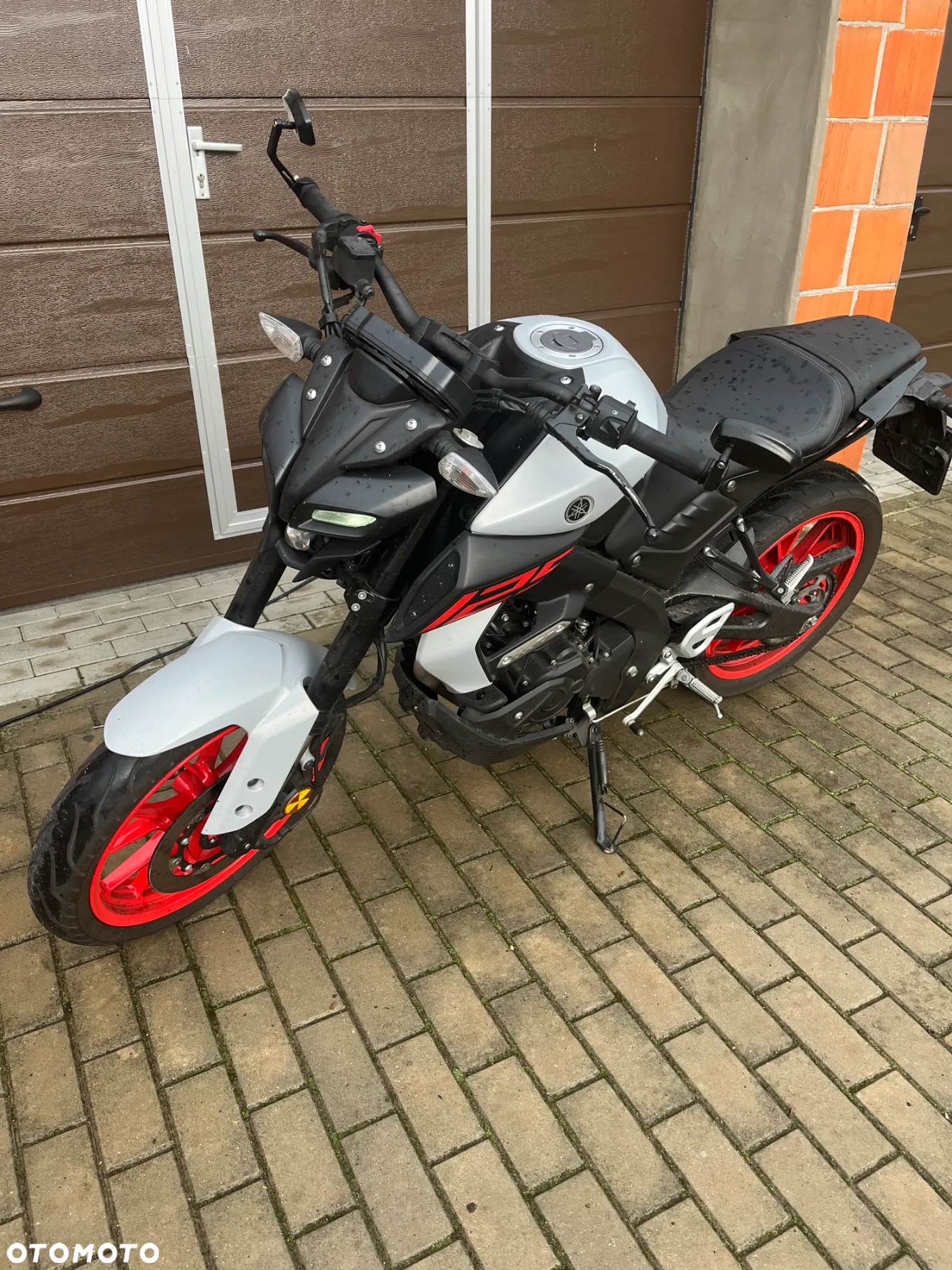 Yamaha MT - 8