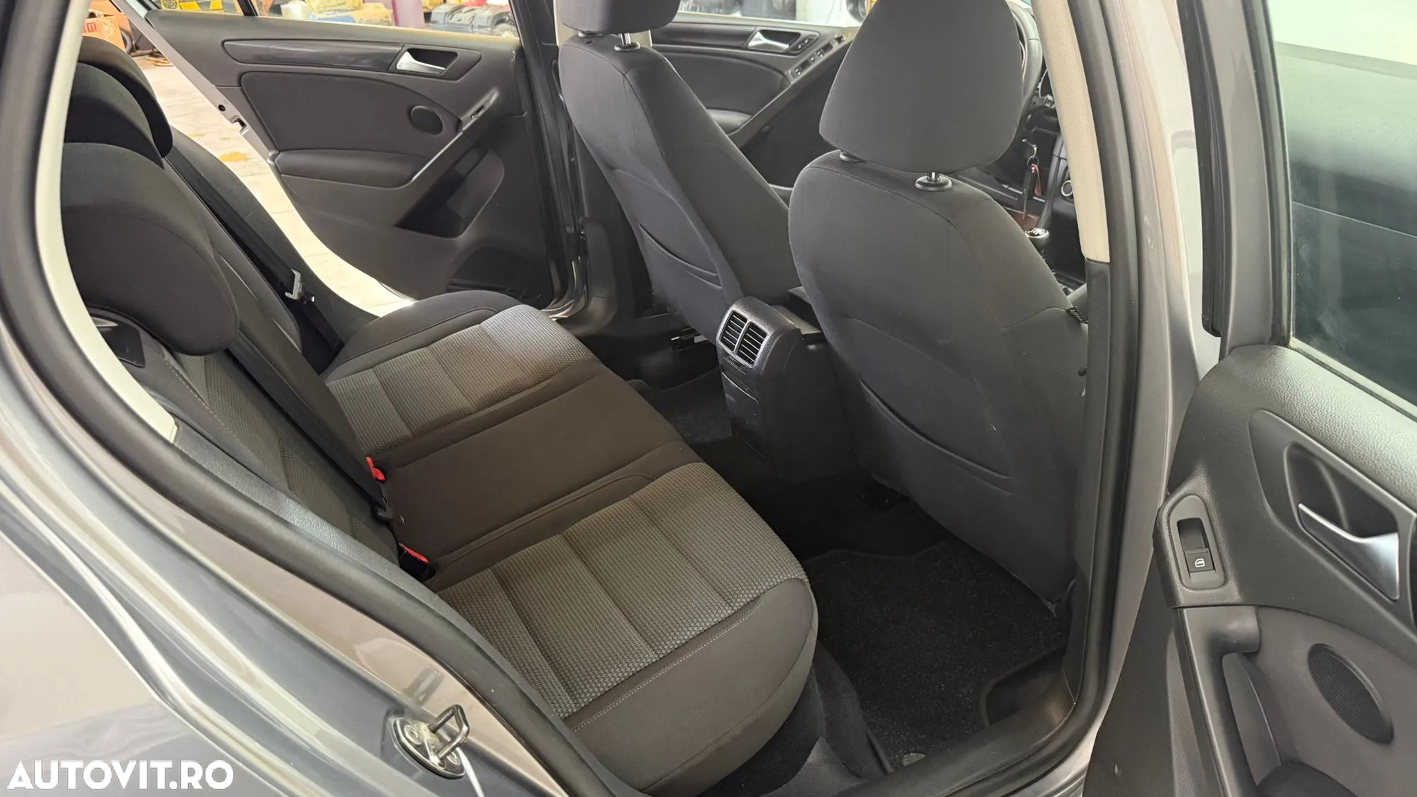 Volkswagen Golf 1.4 TSI Comfortline - 9