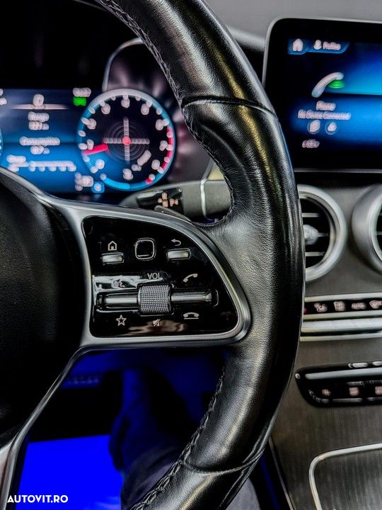 Mercedes-Benz GLC 300 4MATIC 9G-TRONIC AMG Line - 20