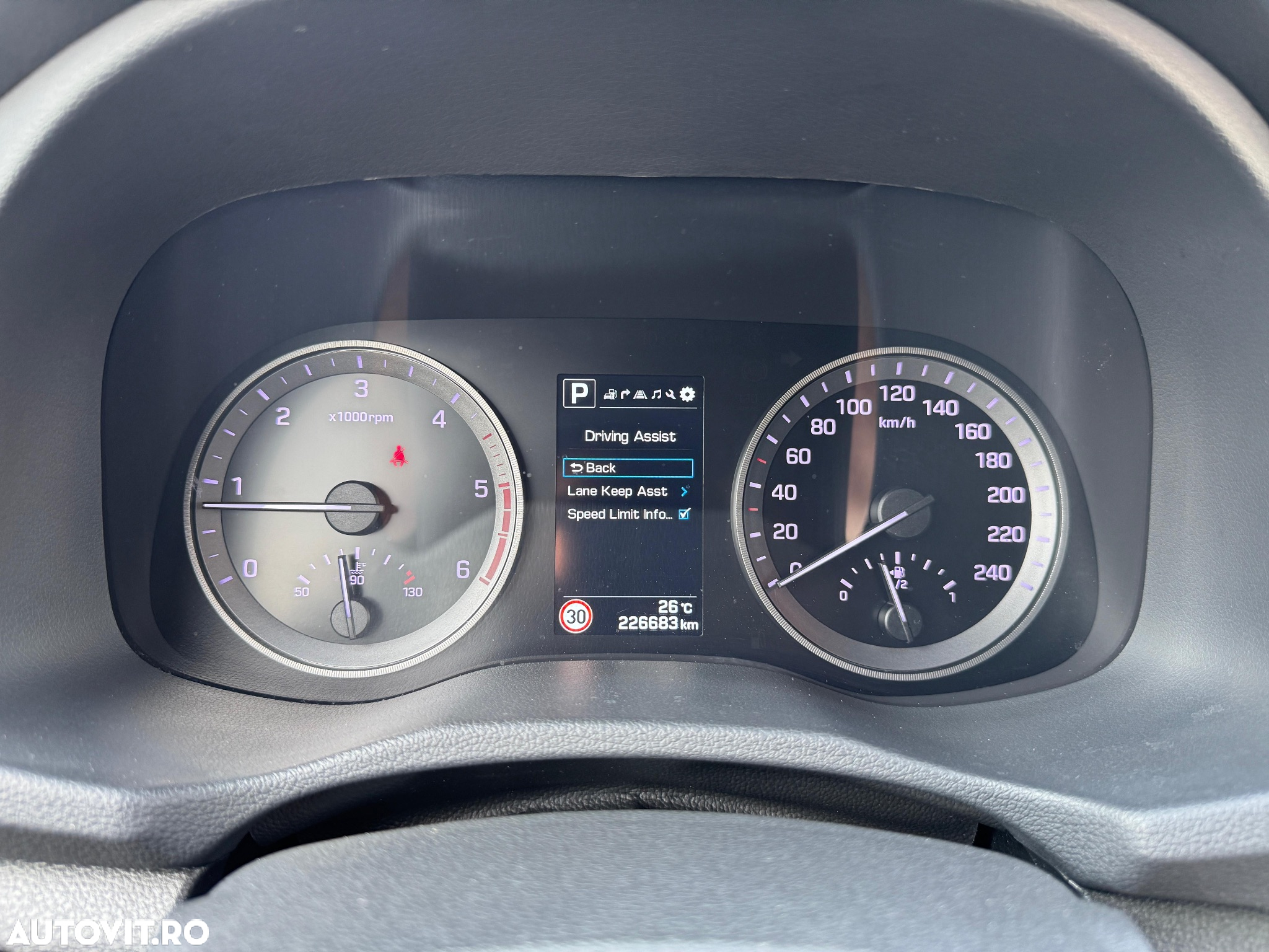 Hyundai Tucson 2.0 CRDI 4WD Automatik Style - 15