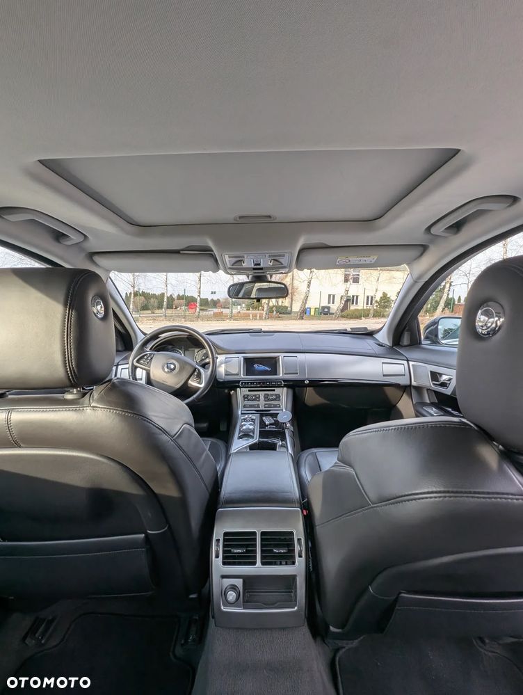 Jaguar XF 3.0 V6 D S Luxury - 19