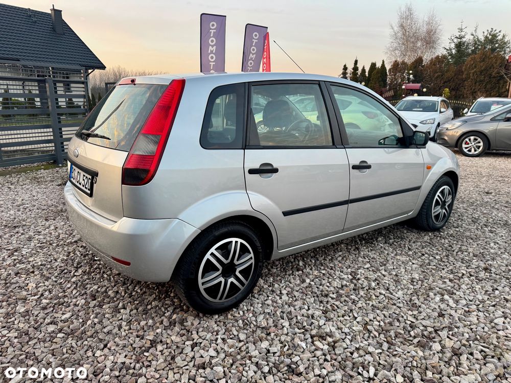 Ford Fiesta - 15