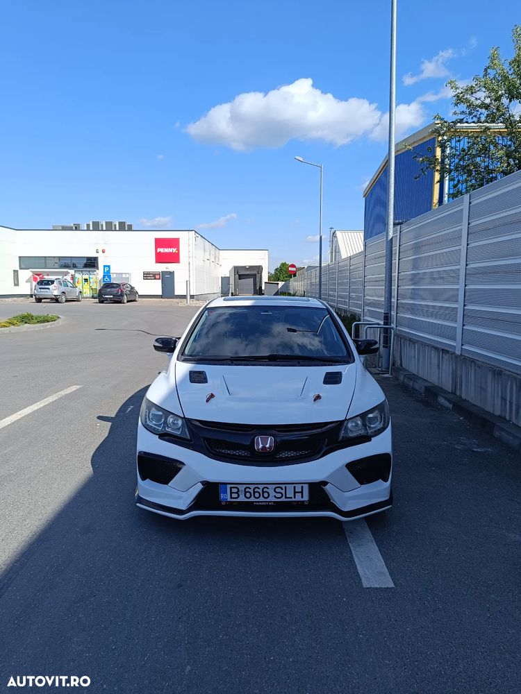 Honda Civic 1.8 S - 12