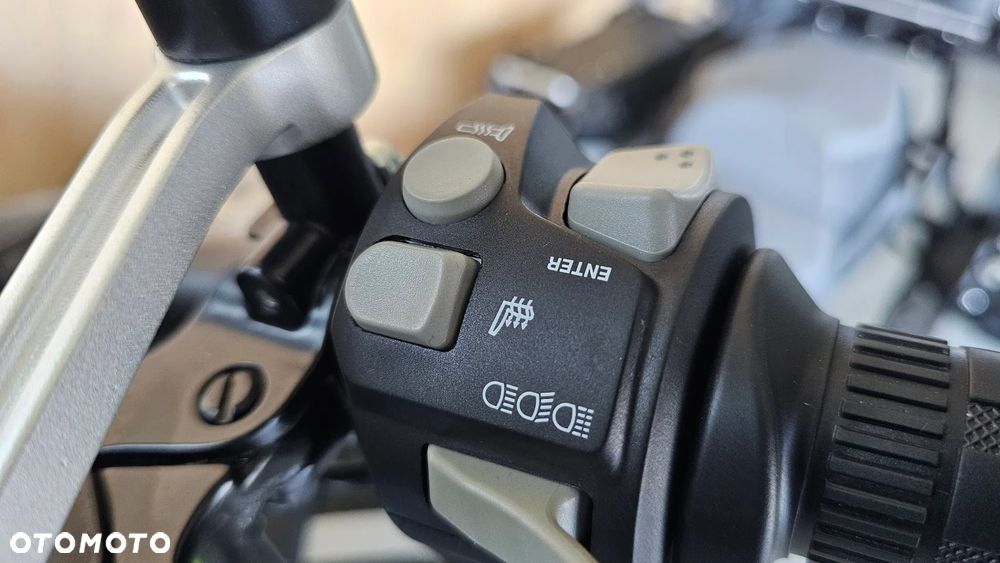 QJMOTOR SRT 600SX - 11