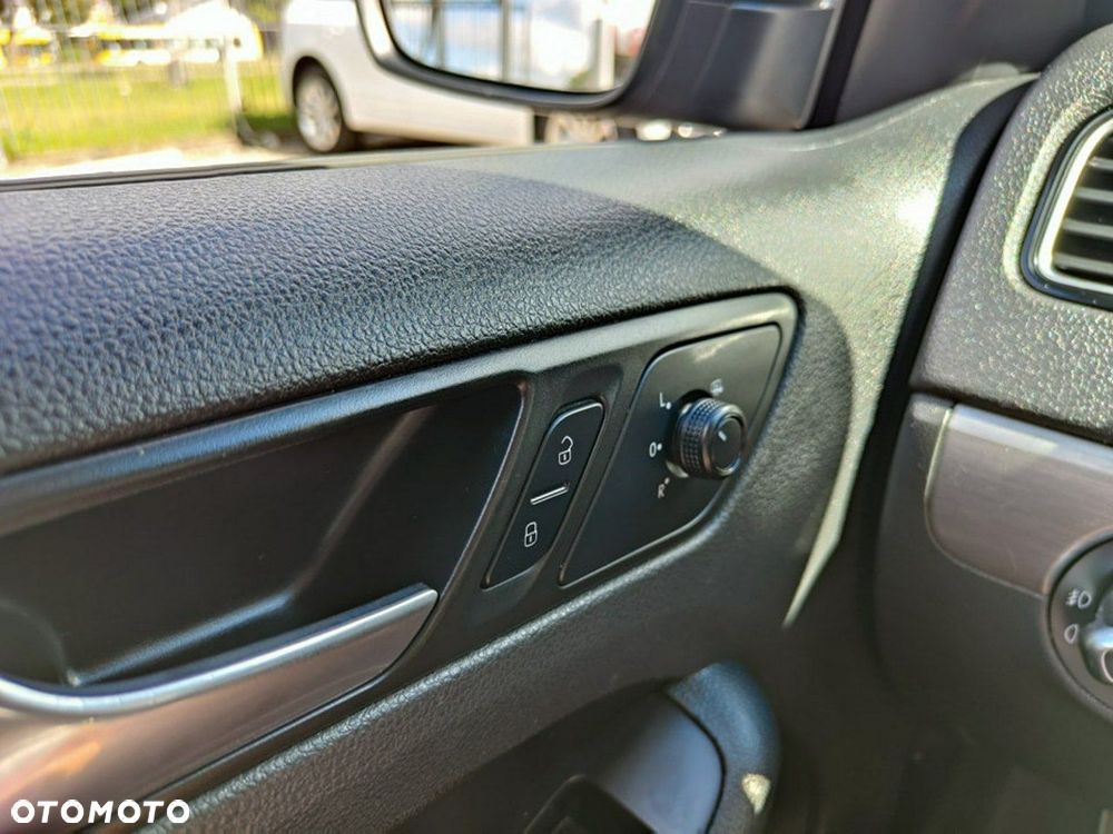 Volkswagen Jetta 1.8T SE - 10