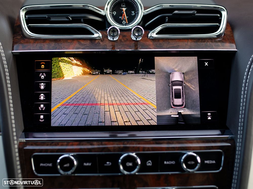 Bentley Bentayga EWB V8 Azure - 55