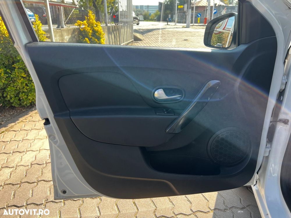 Dacia Logan 1.0 SCe Acces - 30