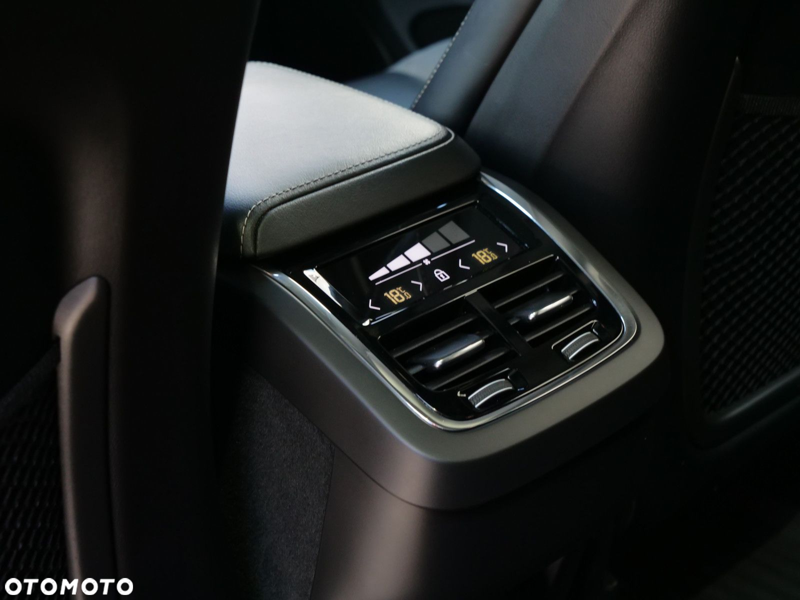 Volvo XC 60 - 18