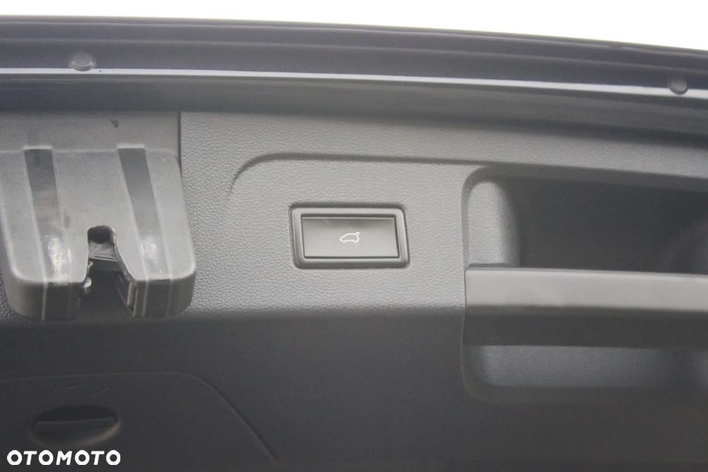 Volkswagen Touran - 13