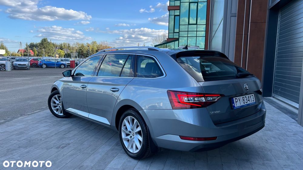 Skoda Superb 2.0 TDI Ambition DSG - 2