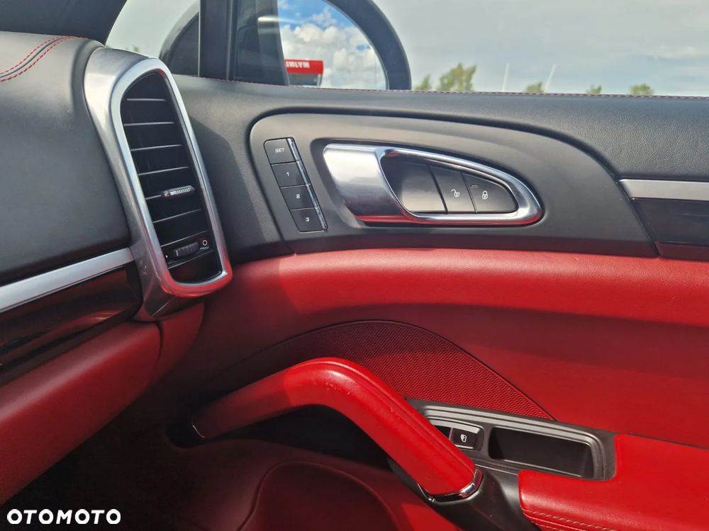 Porsche Cayenne S Diesel - 24