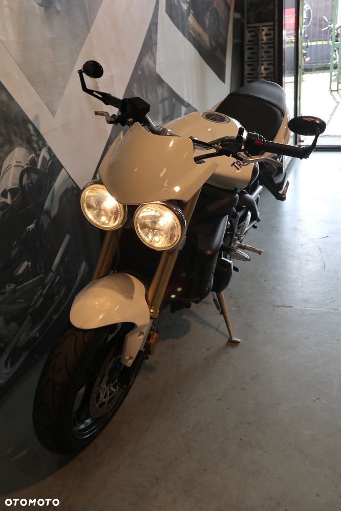 Triumph Street Triple - 5