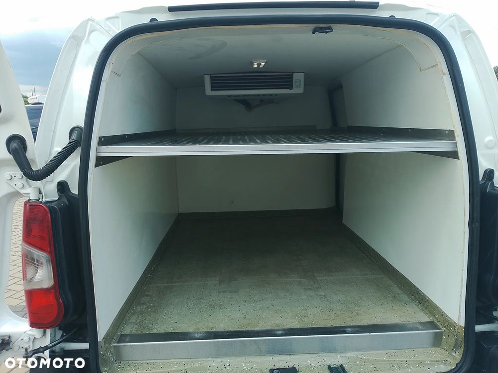 Toyota Proace Partner Berlingo Combo Doblo L2 Long Izoterma Chłodnia Salon PL półka Inox 3 osoby 2EUpal 2,5 DMC - 20