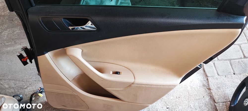 vw passat b6 kombi boczki skóra banan podsufitka - 3
