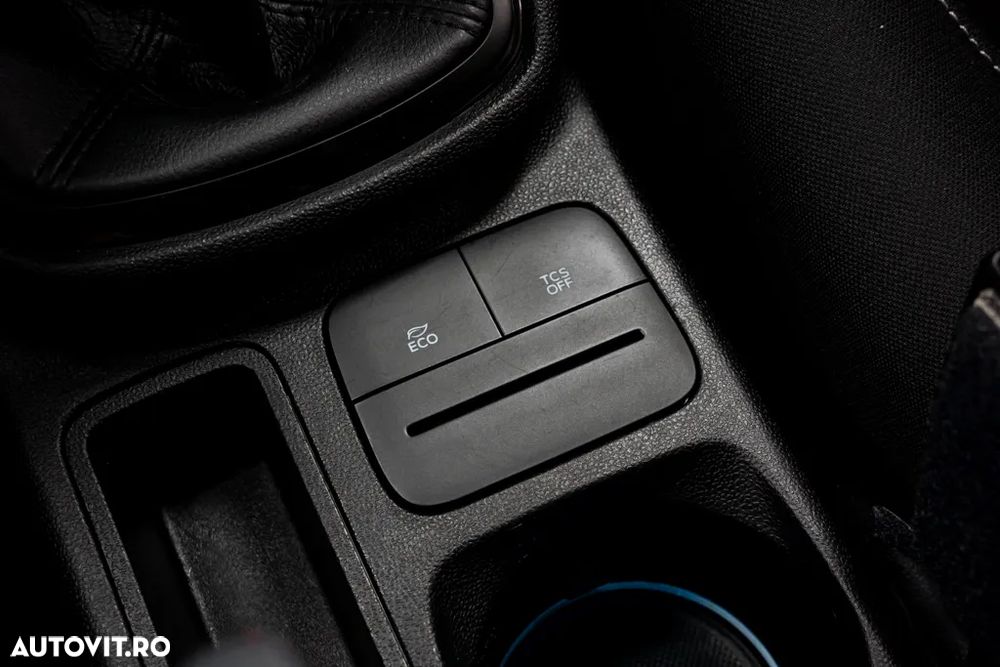 Ford Fiesta 1.1 Titanium - 31