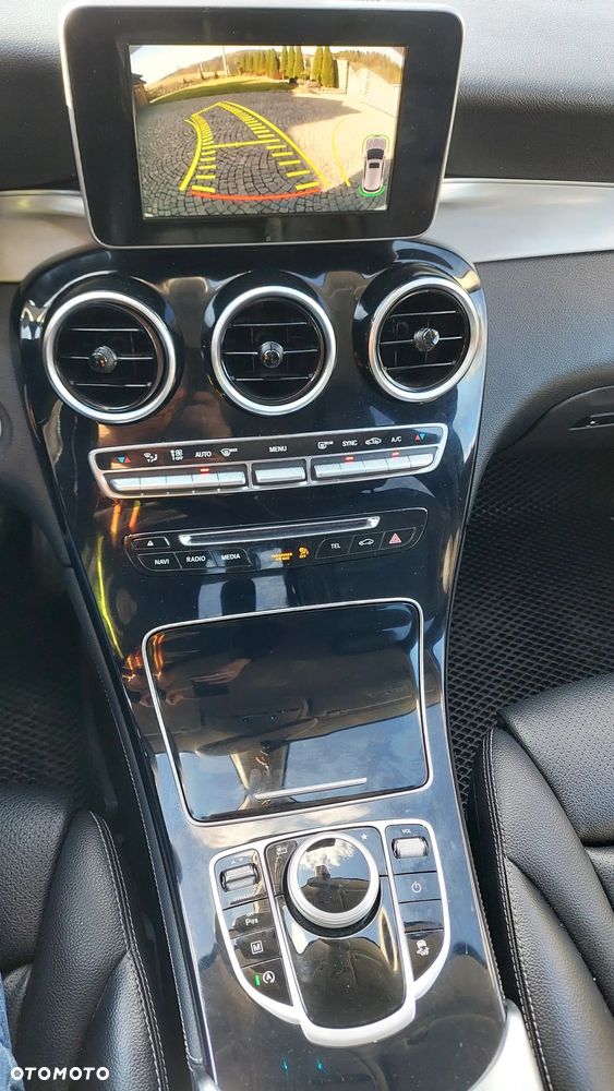 Mercedes-Benz GLC - 14