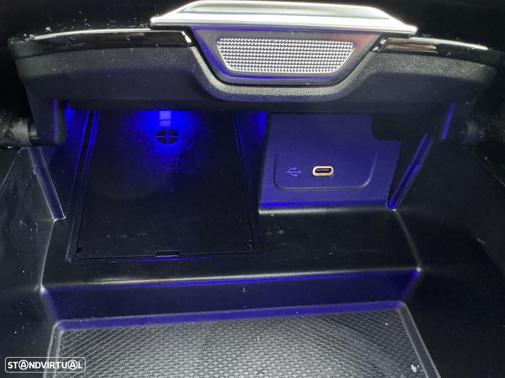 Mercedes-Benz C 63 AMG S E Performance 4Matic - 36