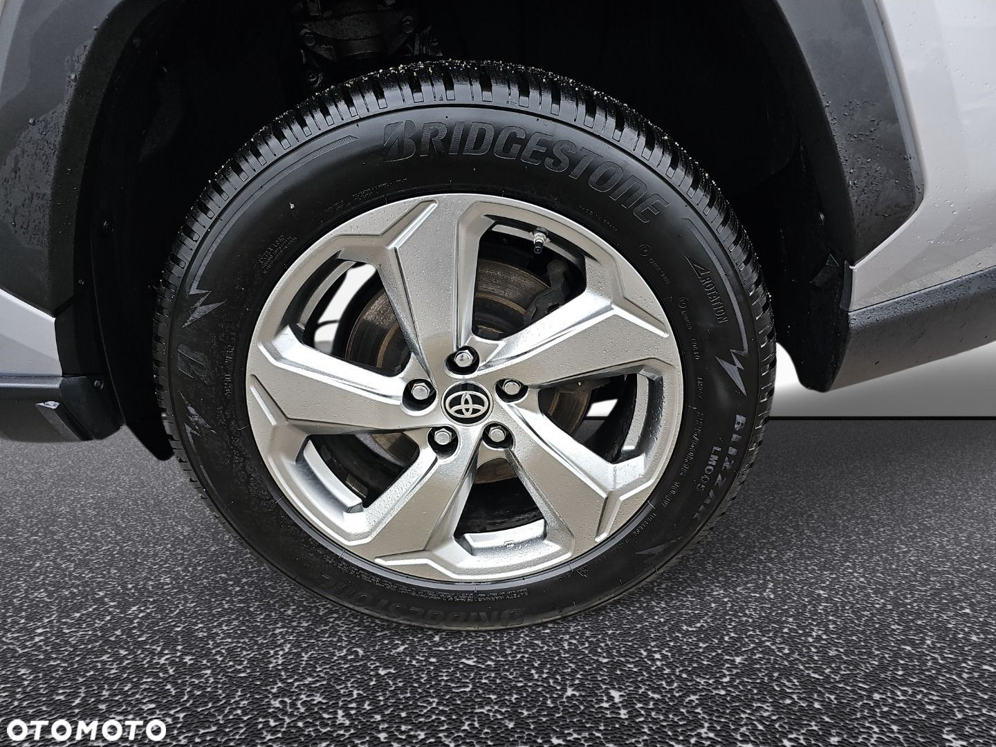 Toyota RAV4 - 25
