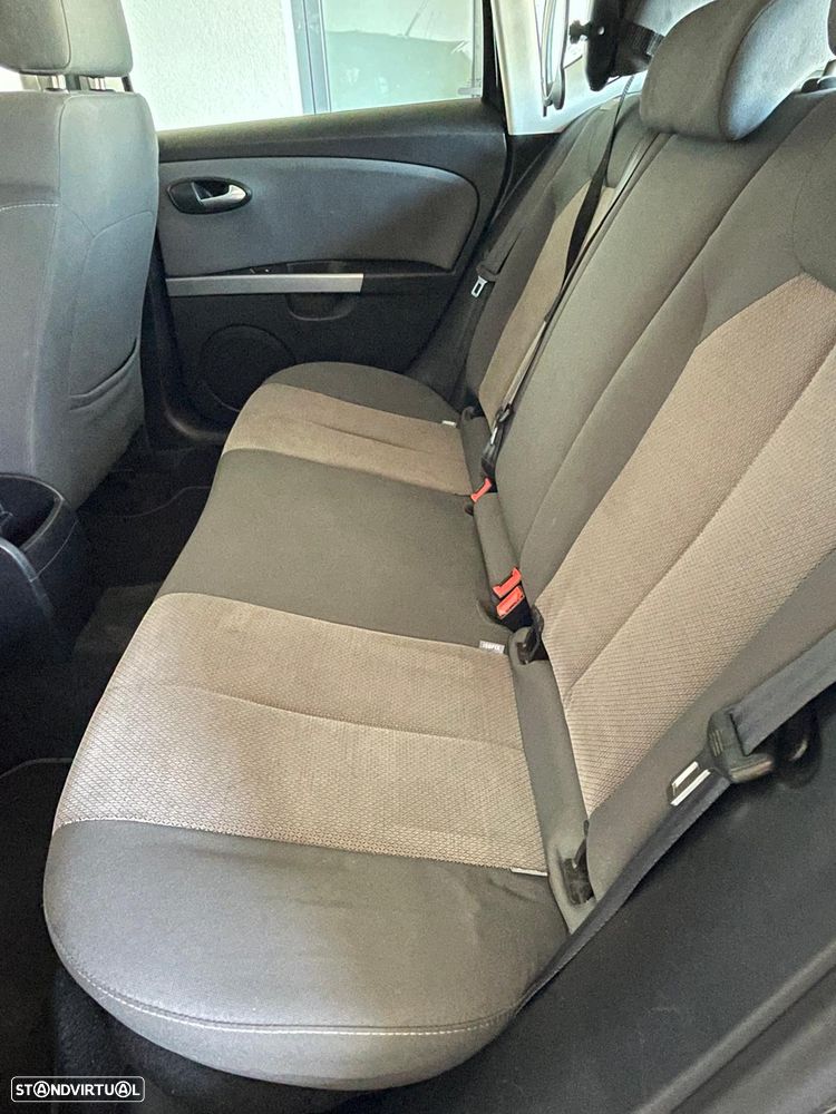 SEAT Leon 1.6 TDI ECOMOTIVE Style - 18