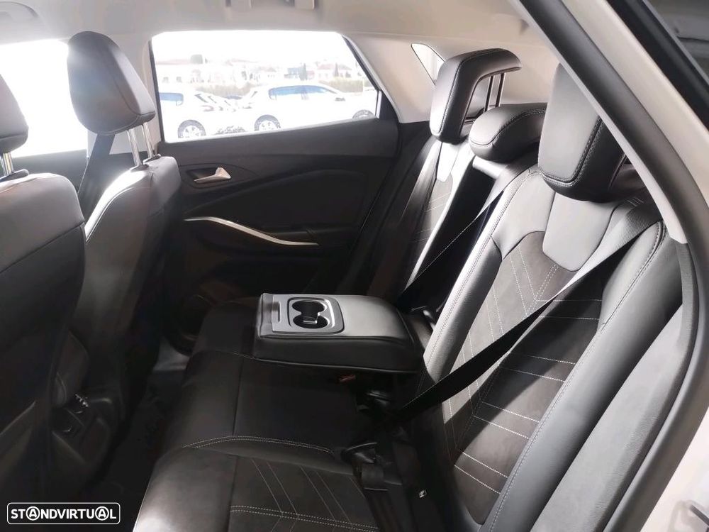 Opel Grandland 1.6 T PHEV GS - 8