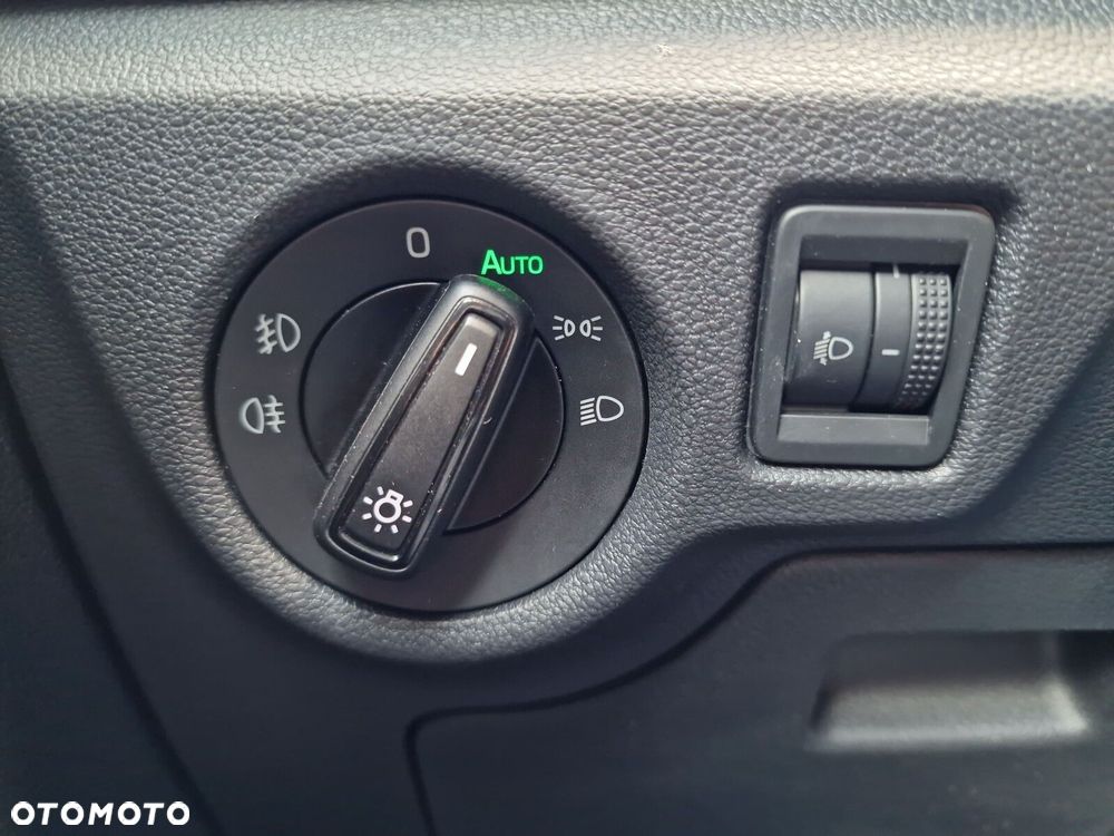 Skoda Scala 1.0 TSI Selection - 28