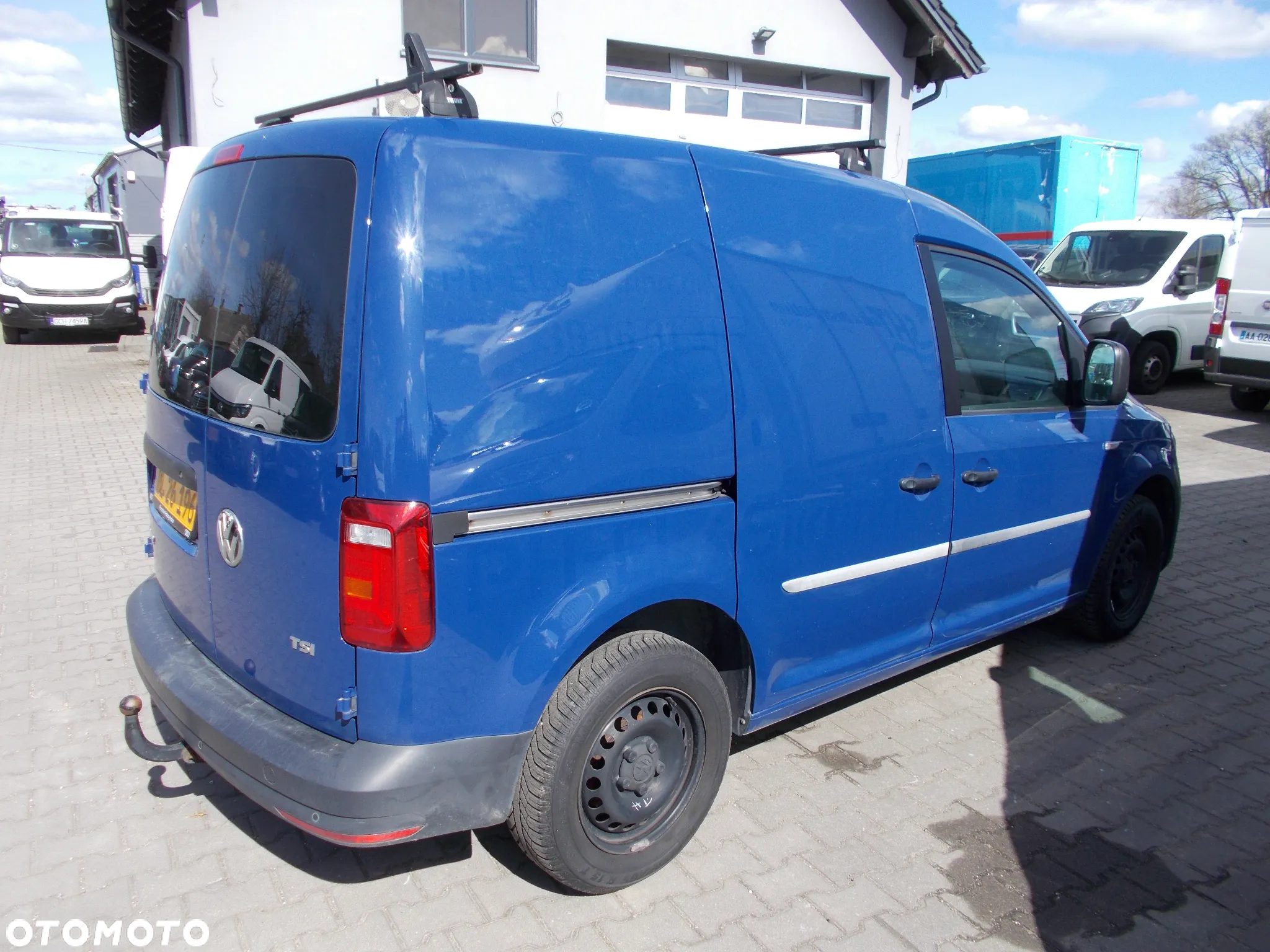 Volkswagen CADDY 1,2TSI - 9