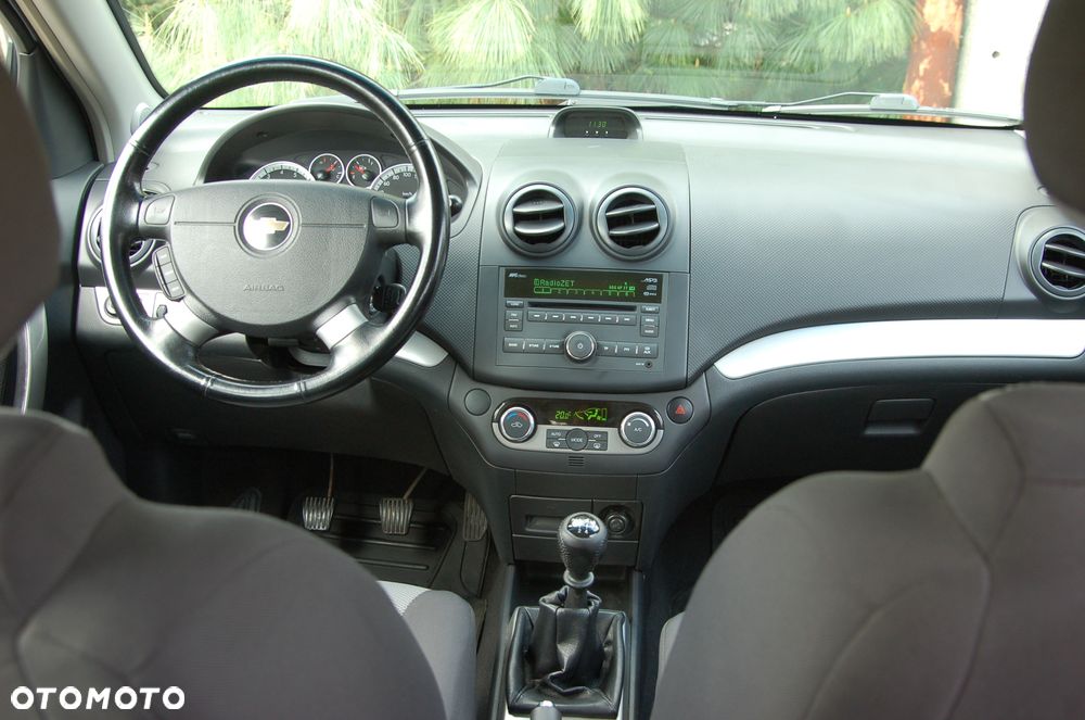 Chevrolet Aveo 1.4 16V LT - 9