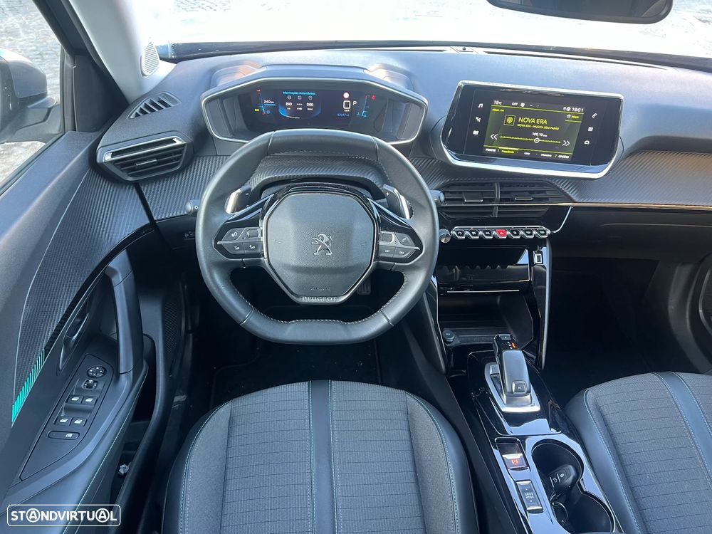 Peugeot 2008 PureTech 130 EAT8 Allure Pack - 14